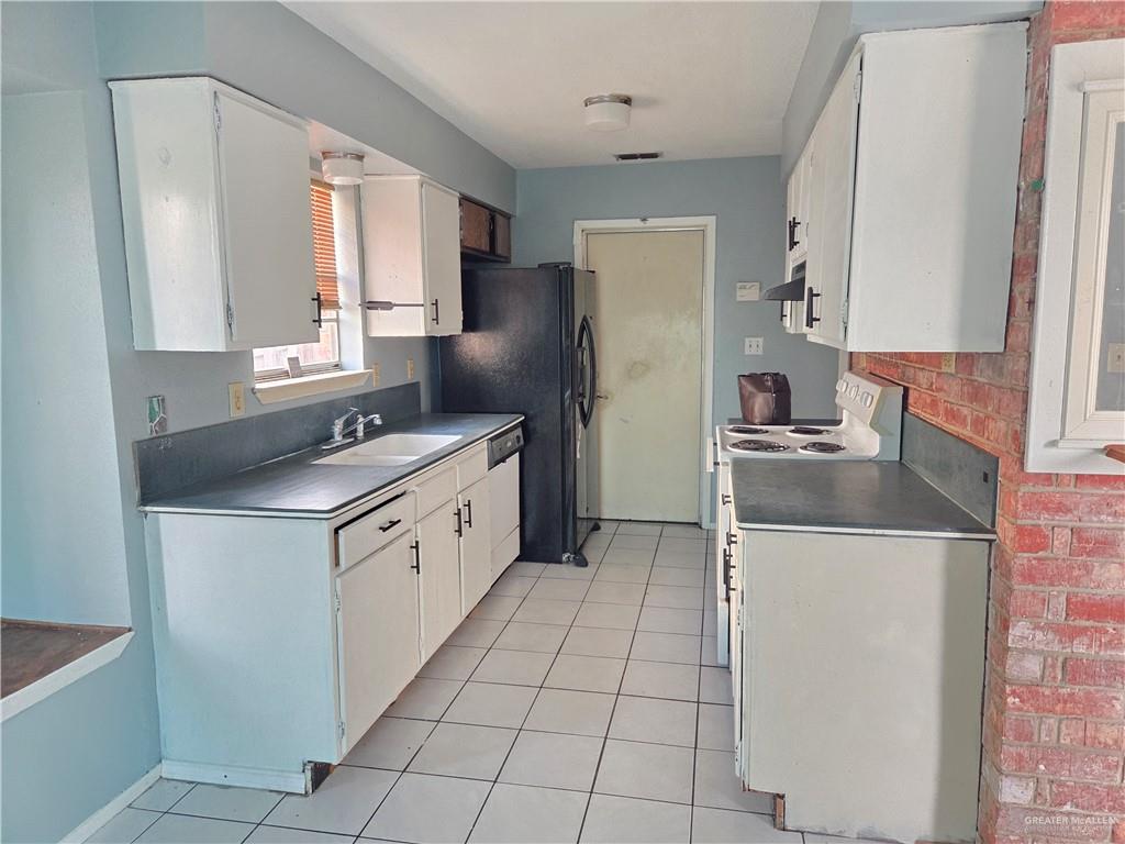Photo 5 of 125 Tamarack Avenue