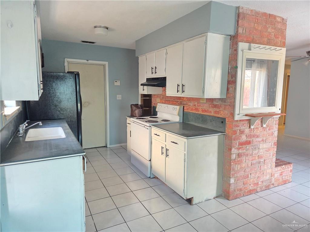 Photo 7 of 125 Tamarack Avenue