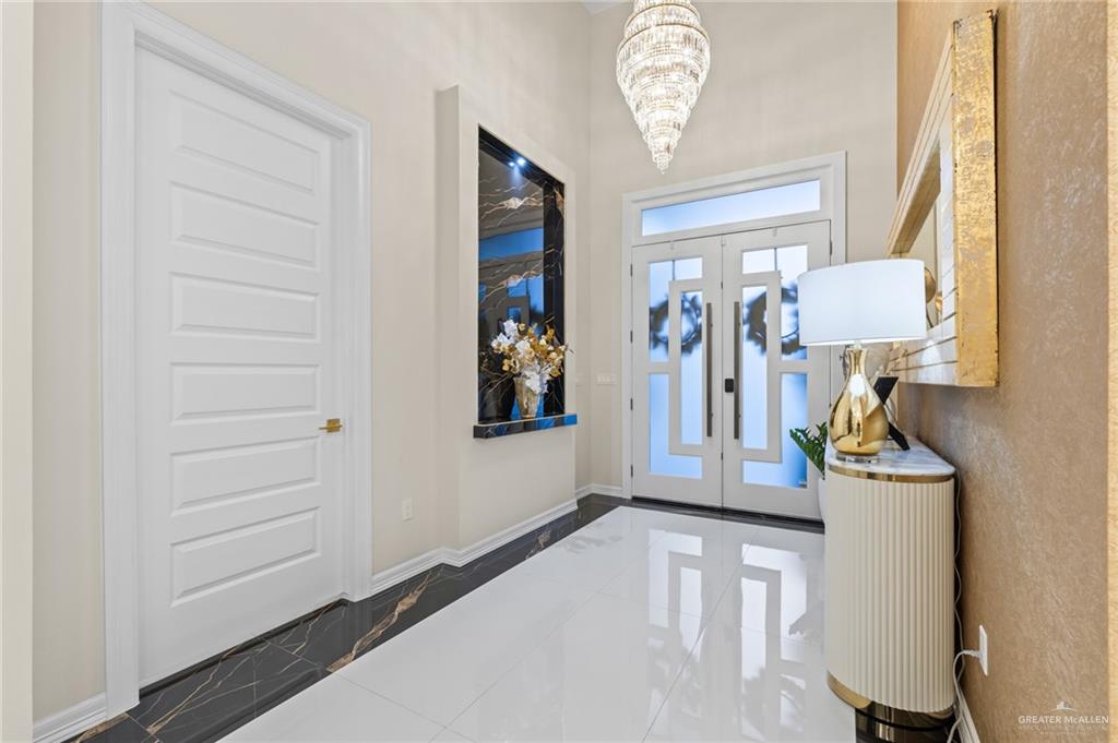 Photo 5 of 424 Palm Shores Boulevard