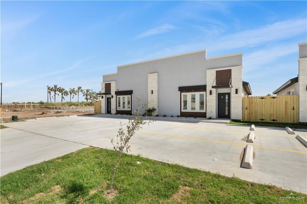 Photo 4 of 2805 Bald Cypress Drive