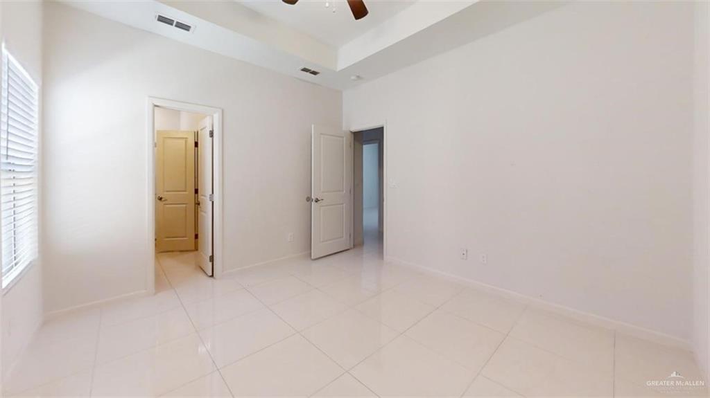 Photo 6 of 5608 Nightingale Avenue #4