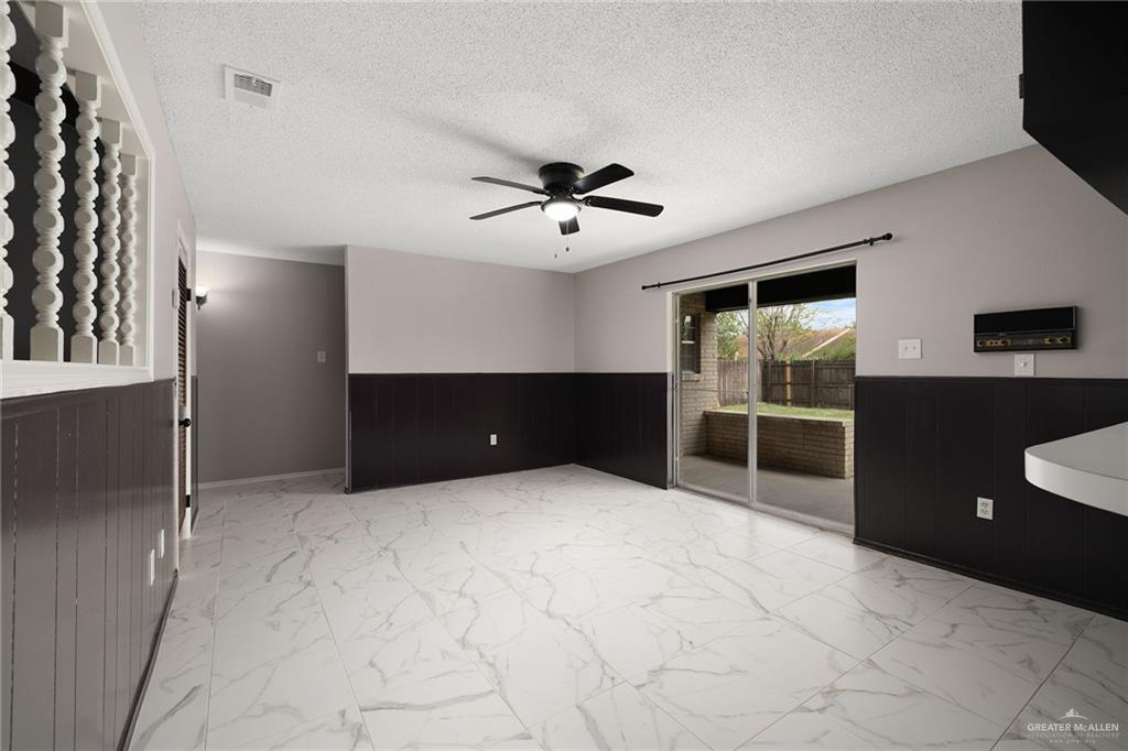 Photo 5 of 2409 Camellia Avenue