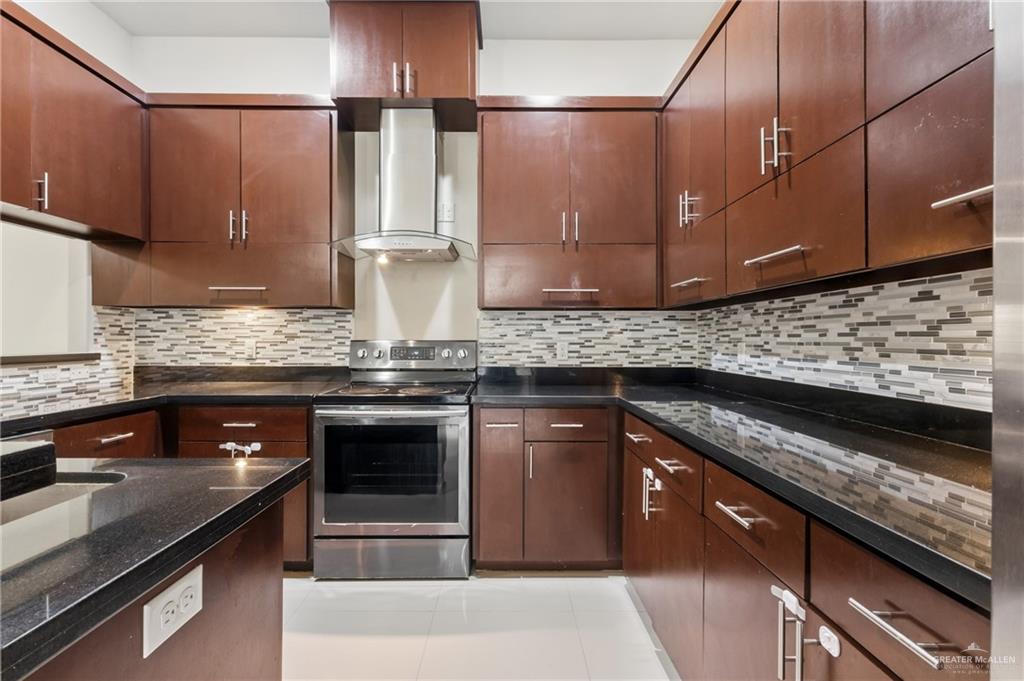 Photo 8 of 3016 L Street #2