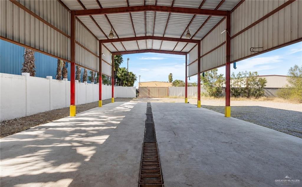 Photo 4 of 107 Zavala Avenue