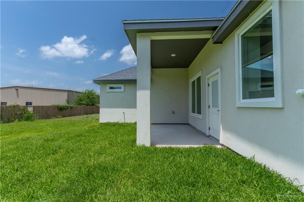 Photo 11 of 1116 Acacia Drive