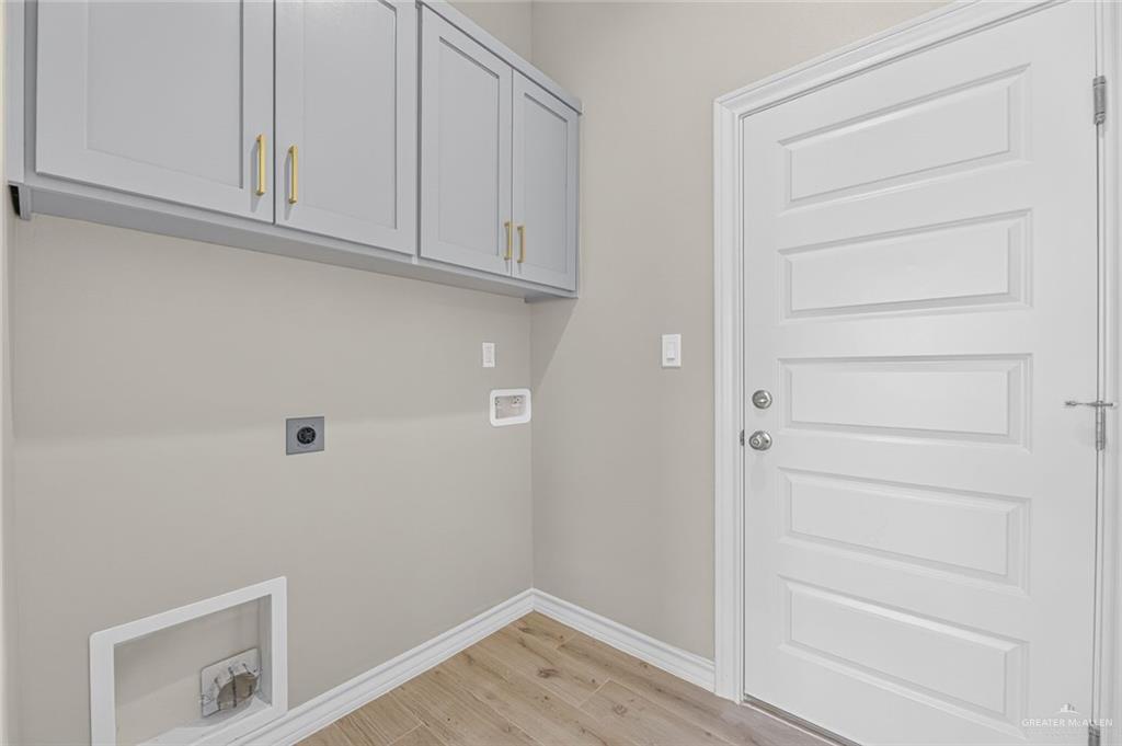 Photo 18 of 4200 Shaquille Avenue