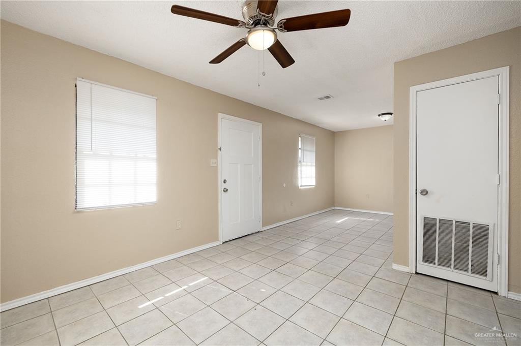 Photo 3 of 825 1st Street