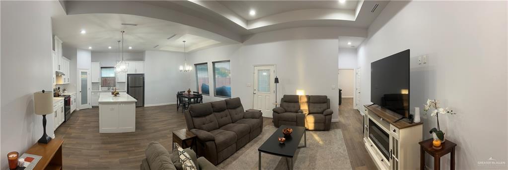 Photo 4 of 215 Paxton Drive