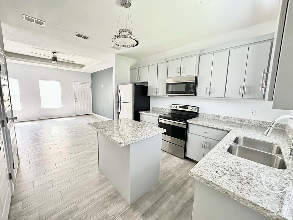 Photo 5 of 2812 Rosemary Drive #2