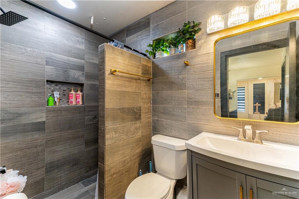 Photo 11 of 6402 Blanca Lane