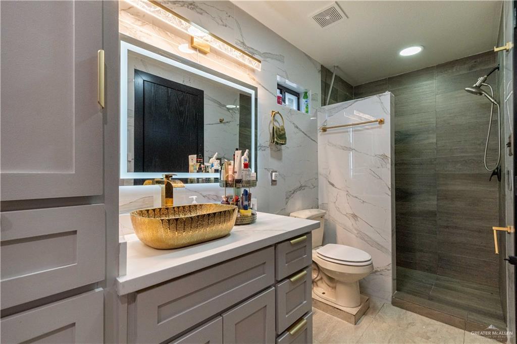 Photo 13 of 6402 Blanca Lane