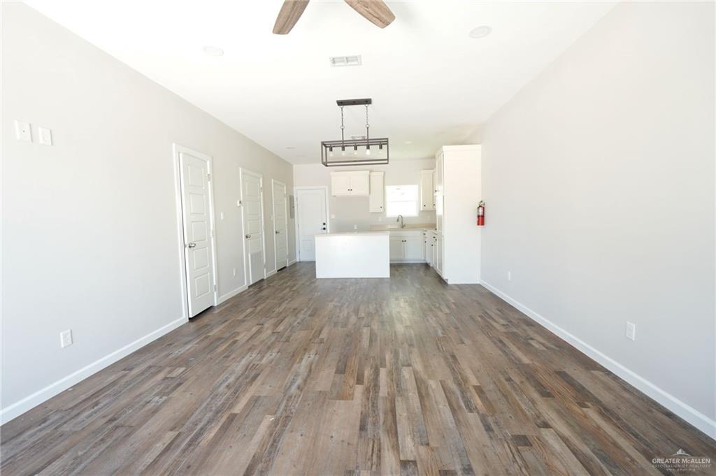 Photo 4 of 416 Chavez Street