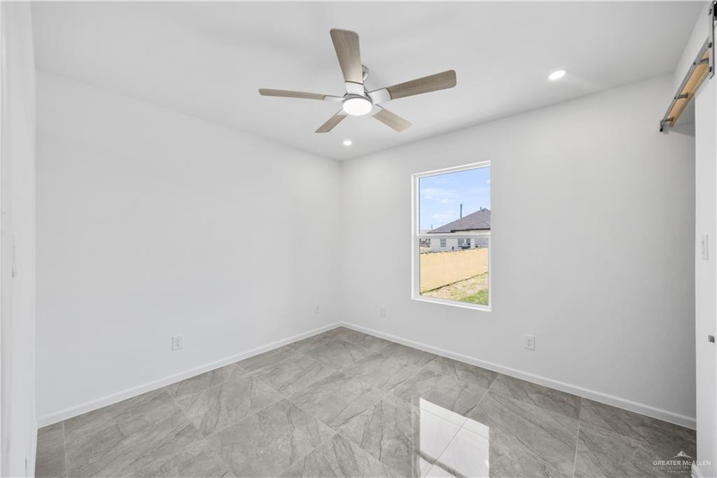 Photo 11 of 302 Valencia Drive