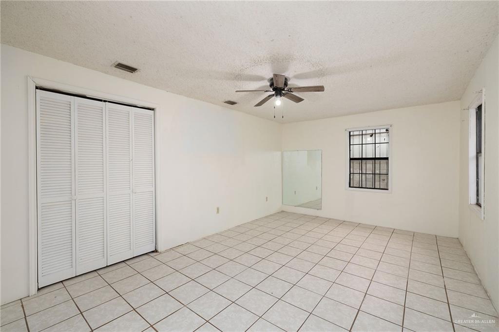 Photo 8 of 328 Albacore Street