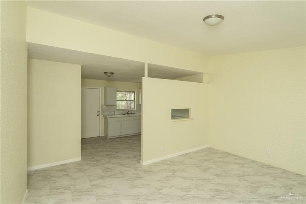 Photo 3 of 861 Sombra Street