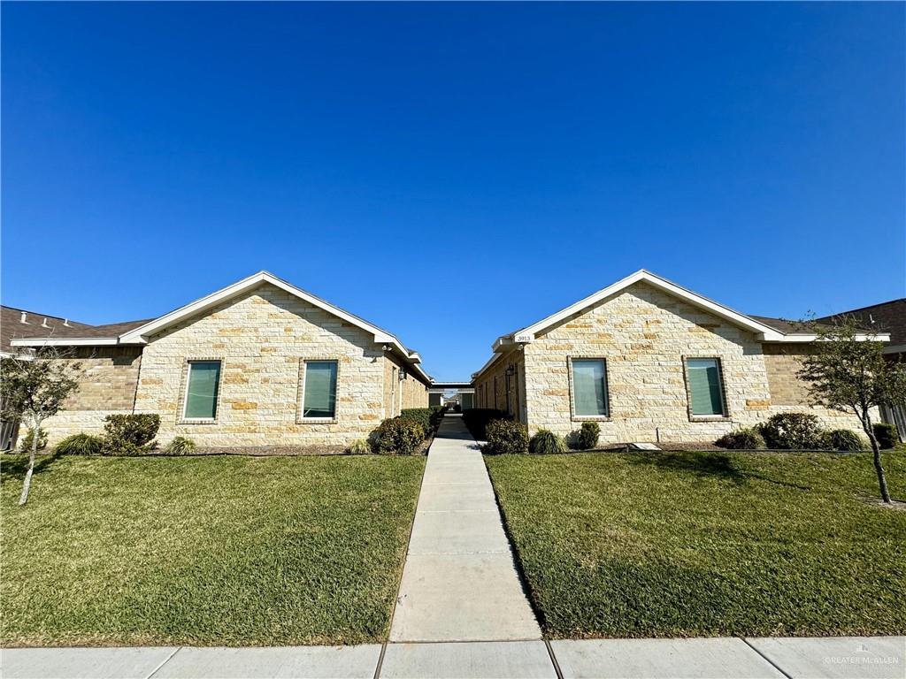 Photo 1 of 4009 Hawthorne Avenue #3, Edinburg