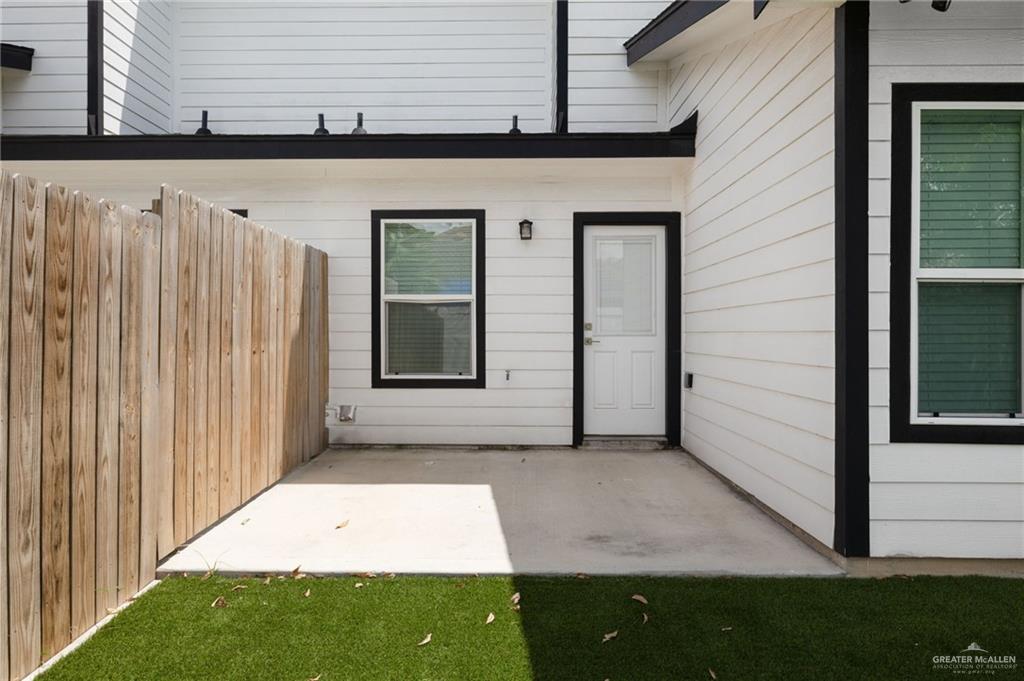 Photo 14 of 2807 Stablewood Lane