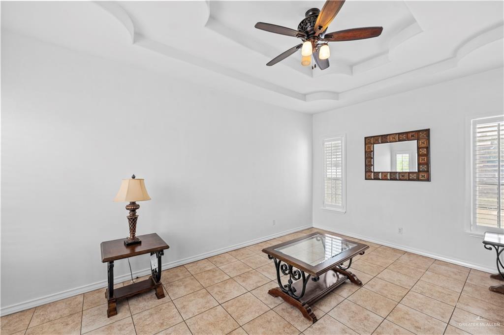 Photo 10 of 906 San Cristobal Street