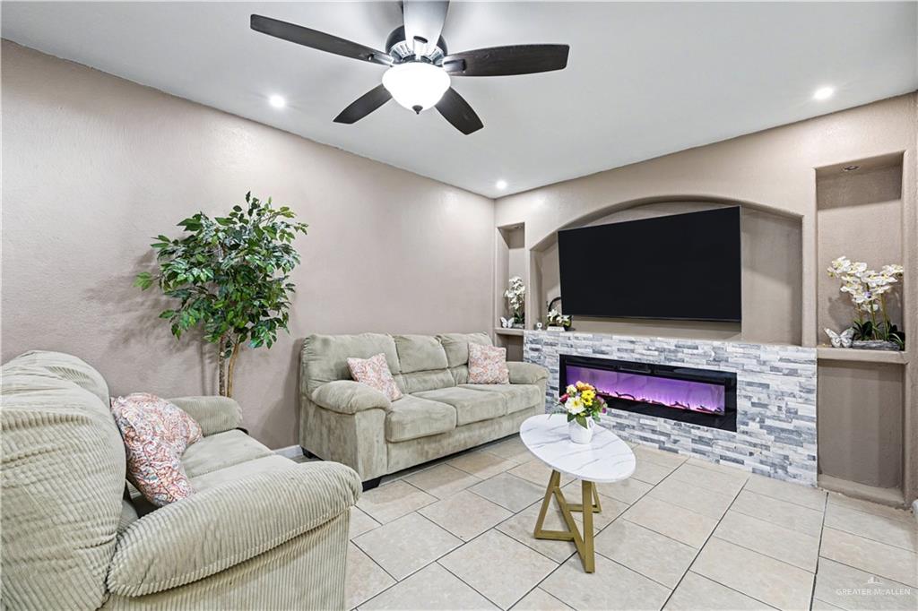 Photo 4 of 3812 Gabriella Drive