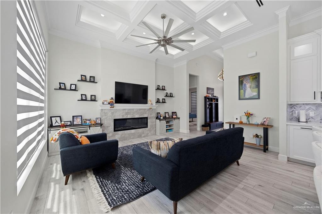 Photo 6 of 1207 Berkeley Street
