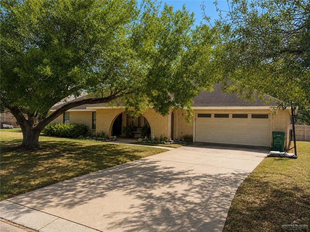 Photo 2 of 2723 Rhett Drive