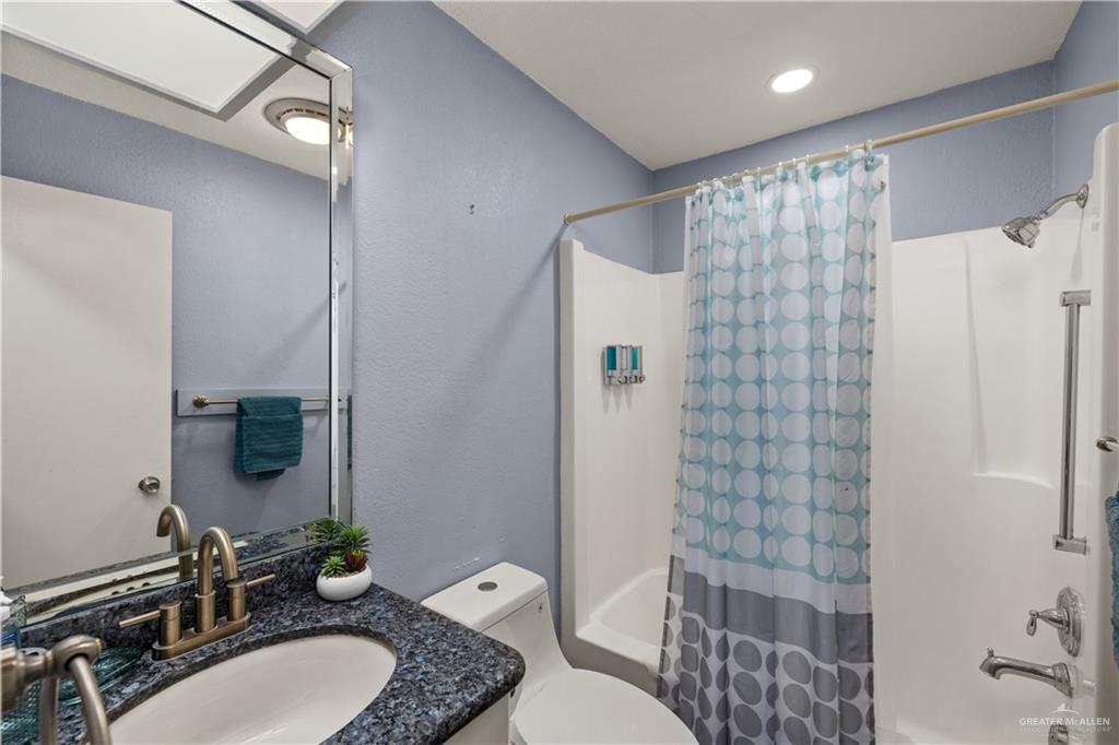 Photo 12 of 200 Retama Street
