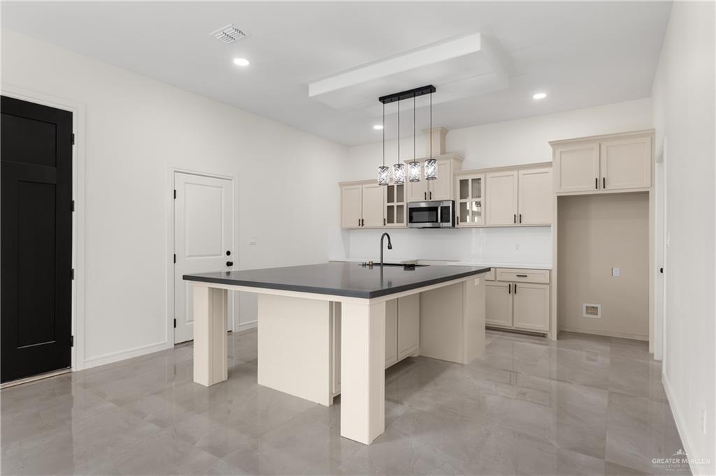 Photo 5 of 10209 Espada Drive