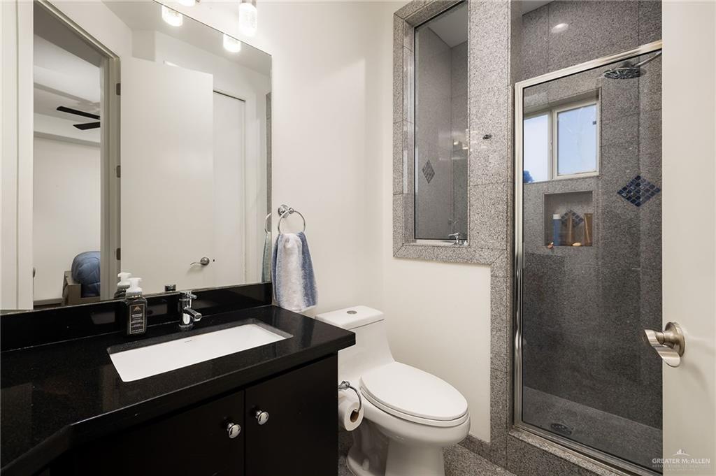 Photo 17 of 4512 Toronto Avenue