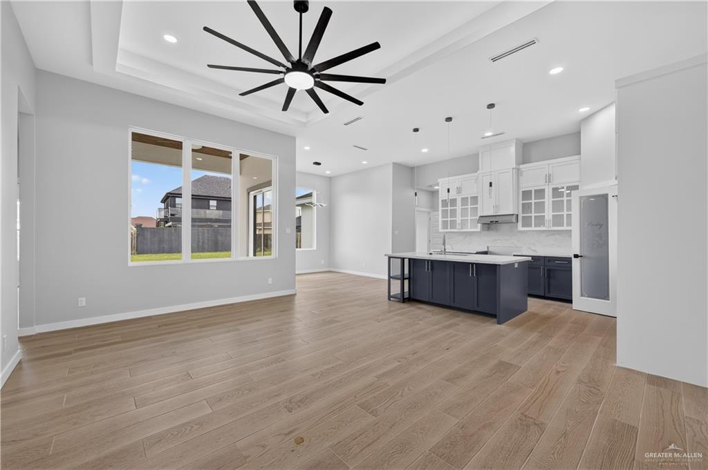 Photo 6 of 3816 Revilla Street
