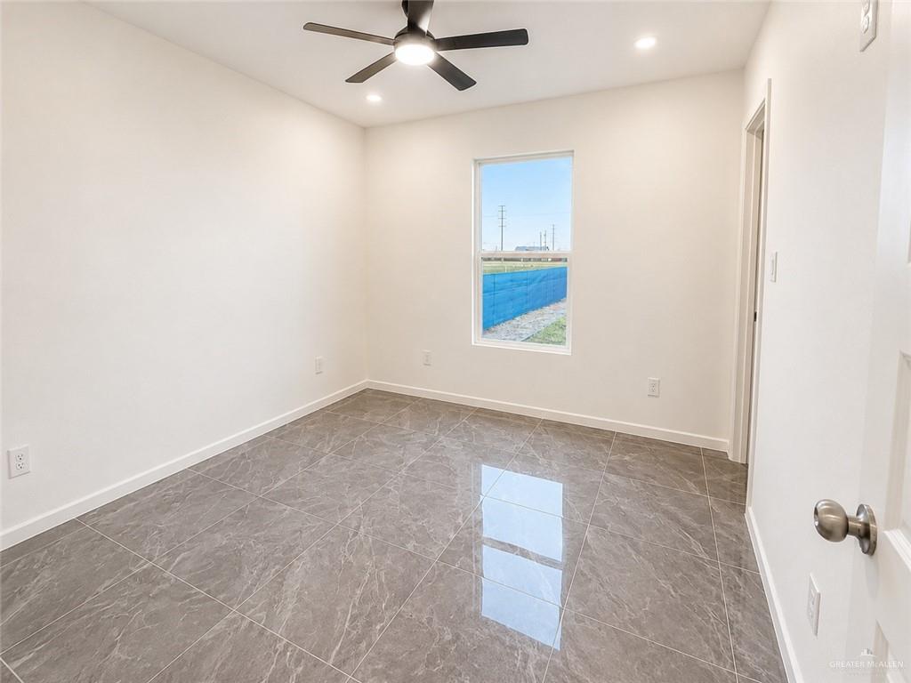 Photo 10 of 313 Valencia Drive