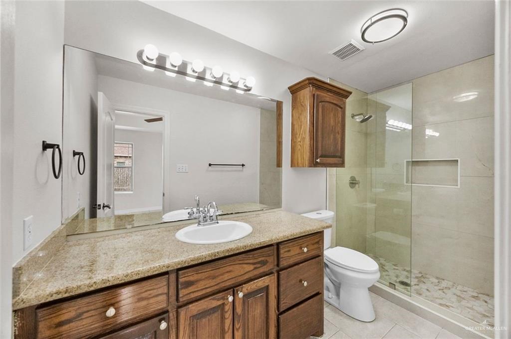 Photo 12 of 2406 Dogwood Street