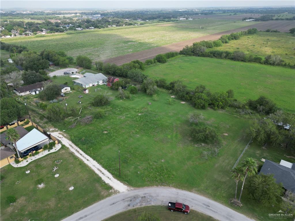 Photo 1 of 1510 El Camino Drive, Weslaco