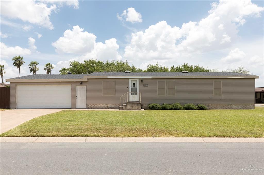 Photo 2 of 2813 Montgomery Drive