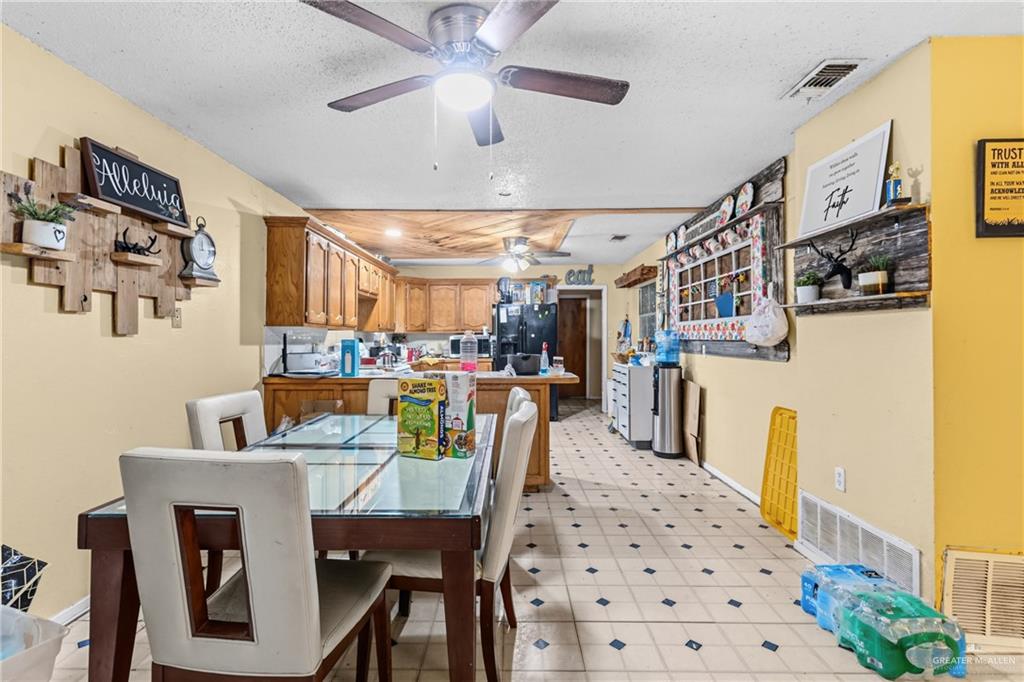 Photo 11 of 8147 Curry Road