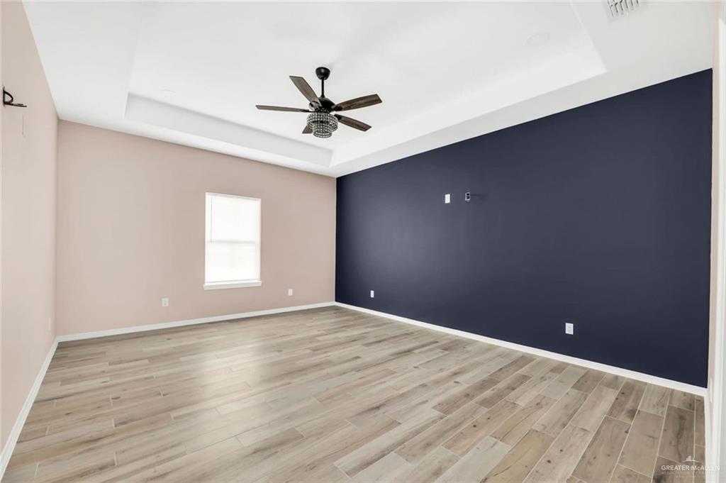 Photo 8 of 2425 Desert Rose Avenue