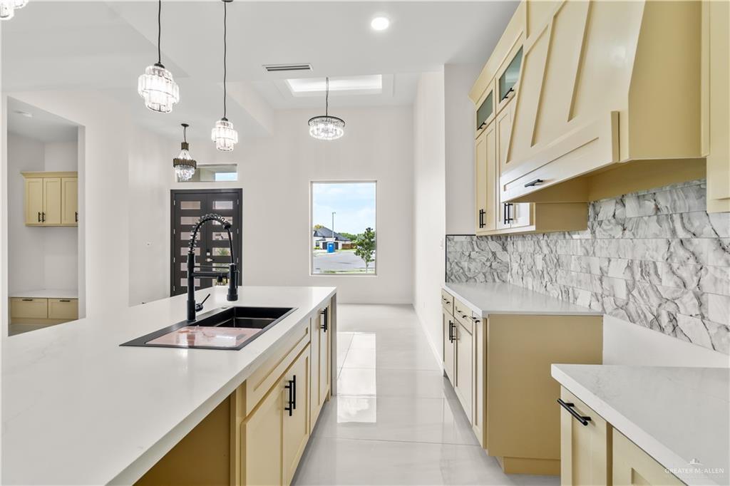 Photo 9 of 3006 Truman Avenue