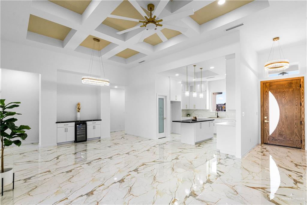 Photo 5 of 803 Corales Street