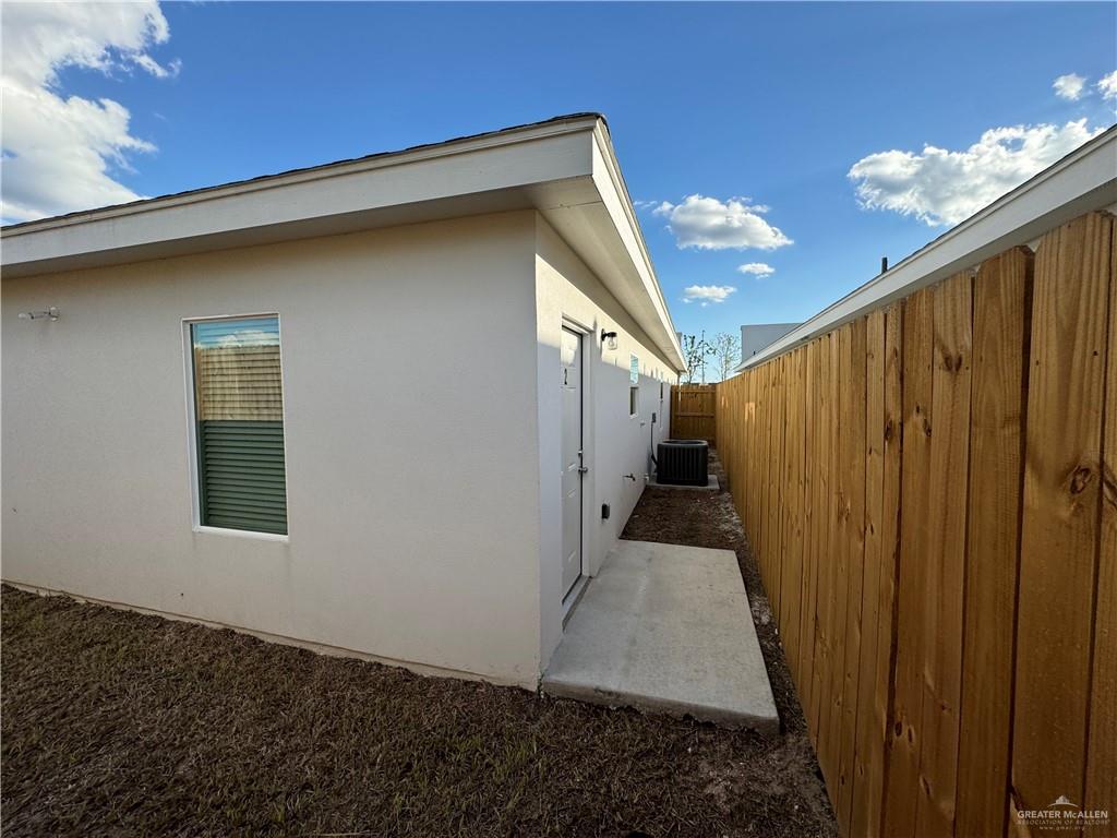 Photo 19 of 219 Diamond Avenue