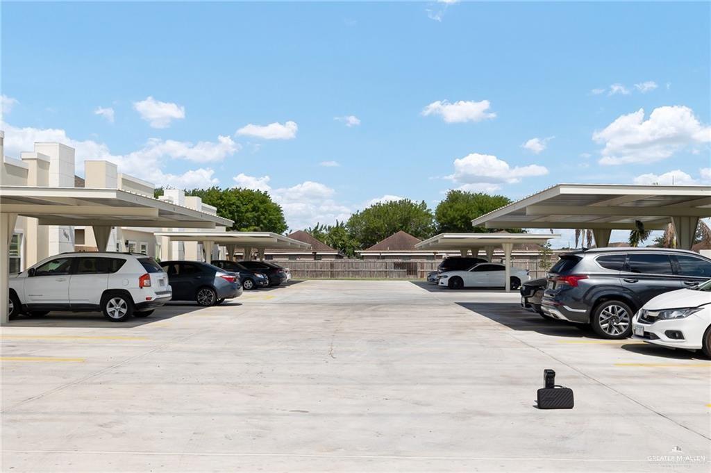 Photo 4 of 1601 Hyatt Avenue #14