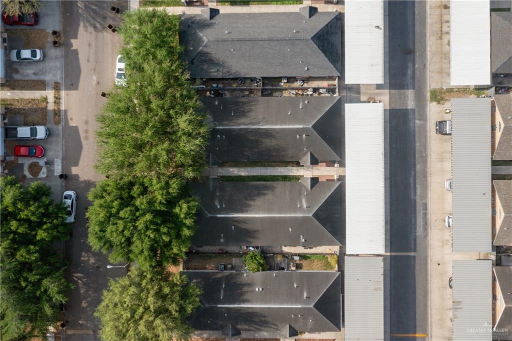 Photo 11 of 1609 Nassau Street