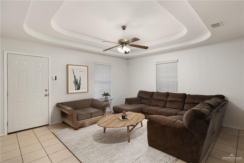 Photo 3 of 1609 Nassau Street