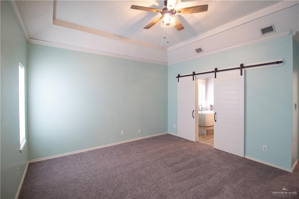 Photo 13 of 2105 Emory Avenue