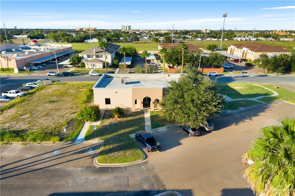Photo 6 of 900 Redbud Avenue #B