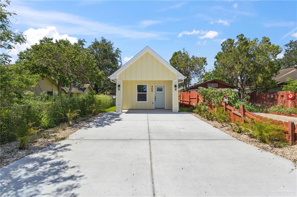 Photo 1 of 405 Huisache Street, Weslaco