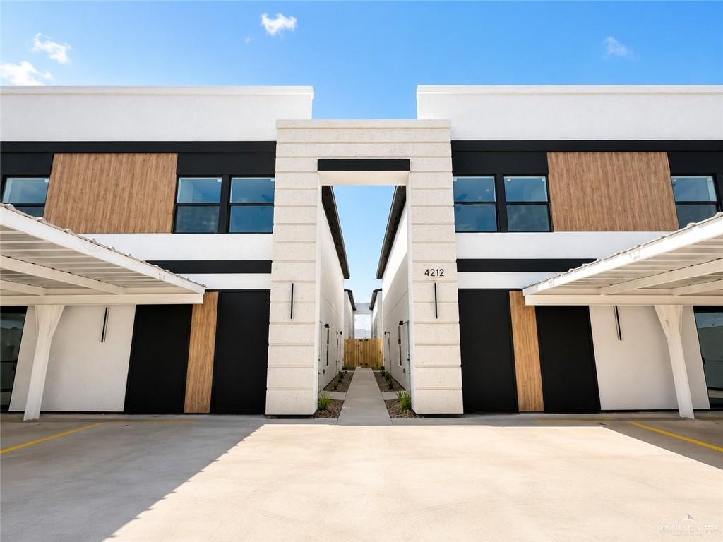 Photo 1 of 4213 Hummingbird Avenue #91A, McAllen