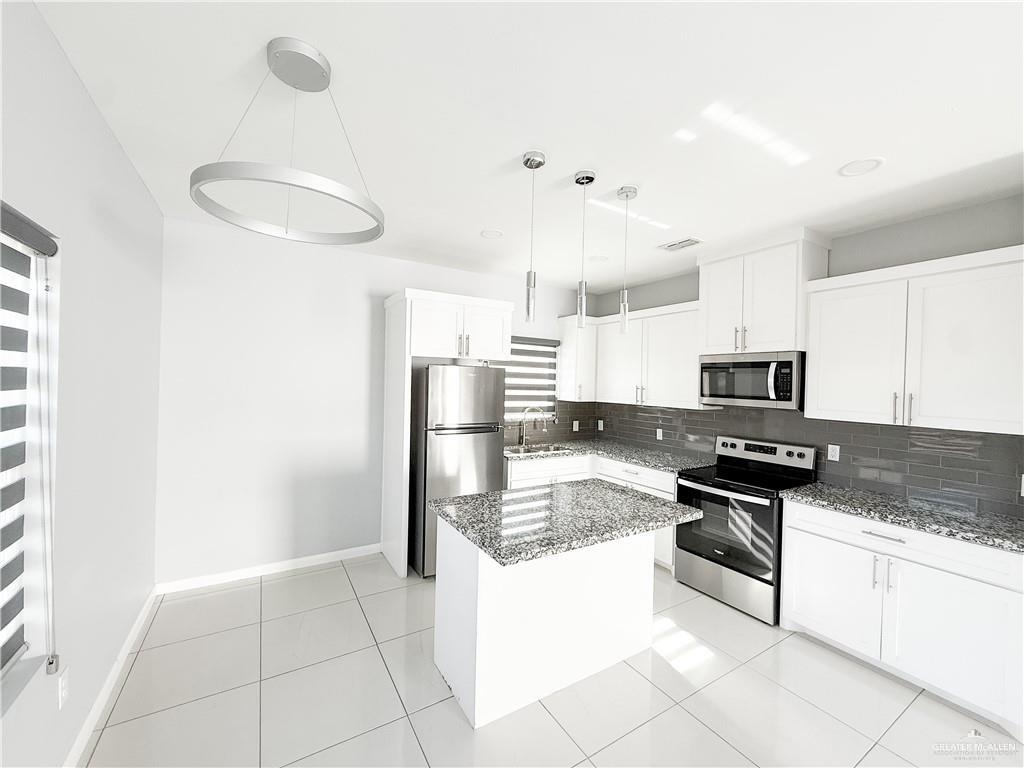 Photo 5 of 1602 Angelina Drive #2