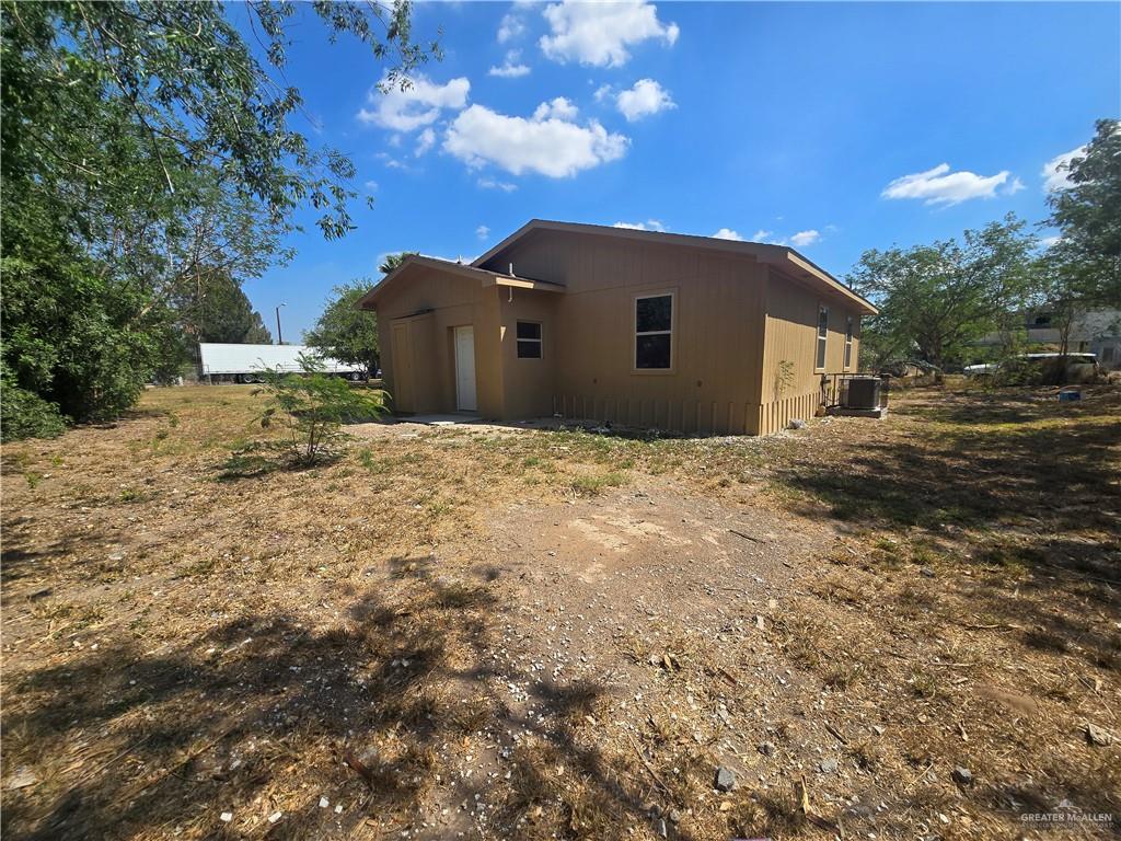 Photo 10 of 831 Navarro Lane