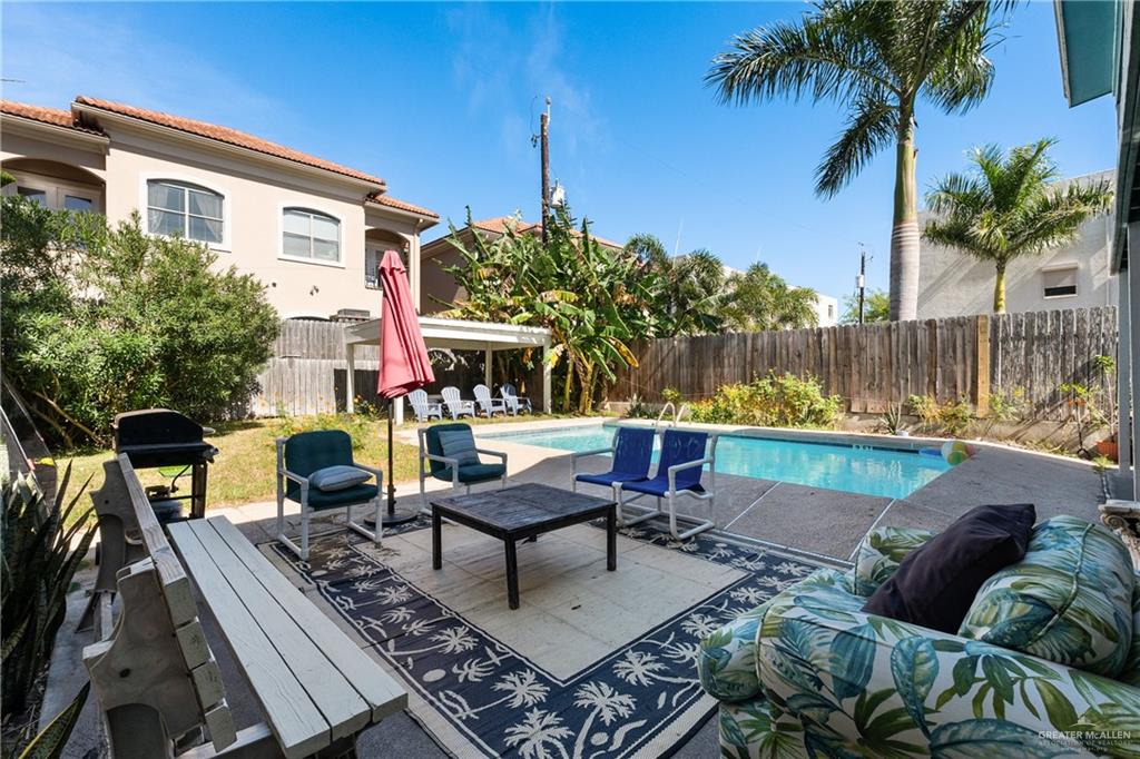 Photo 7 of 104 Oleander Street