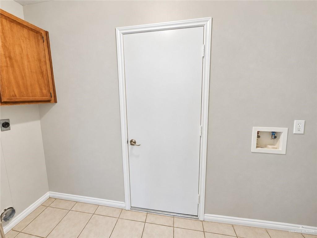Photo 17 of 119 Trosper Boulevard