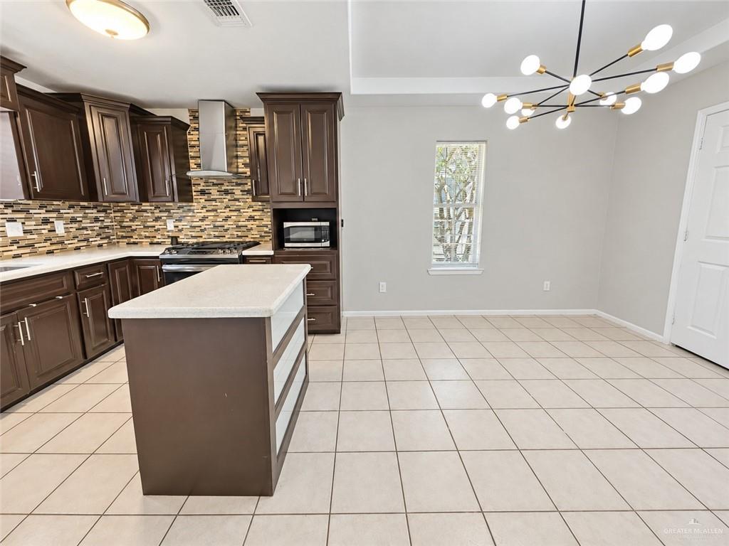 Photo 5 of 119 Trosper Boulevard